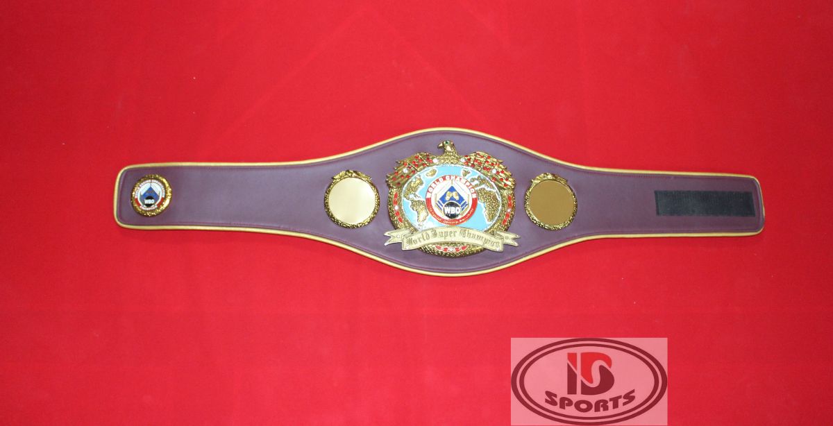 WBO Super Championship belt replica, close-up of oval center plate