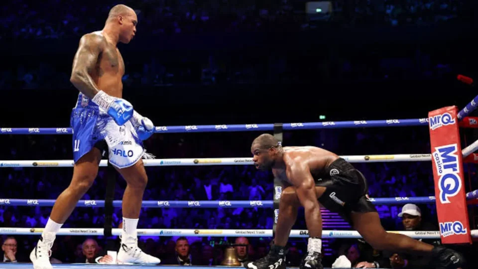 Daniel Dubois and Fabio Wardley during their first WBO heavyweight title fight in Manchester